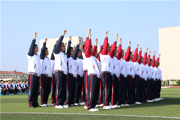 乳山二中元旦晚会,乳山二中2019级军训