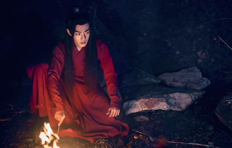 肖战拍陈情令师姐教魏无羡跳舞,陈情令肖战的笑容很贴合魏无羡