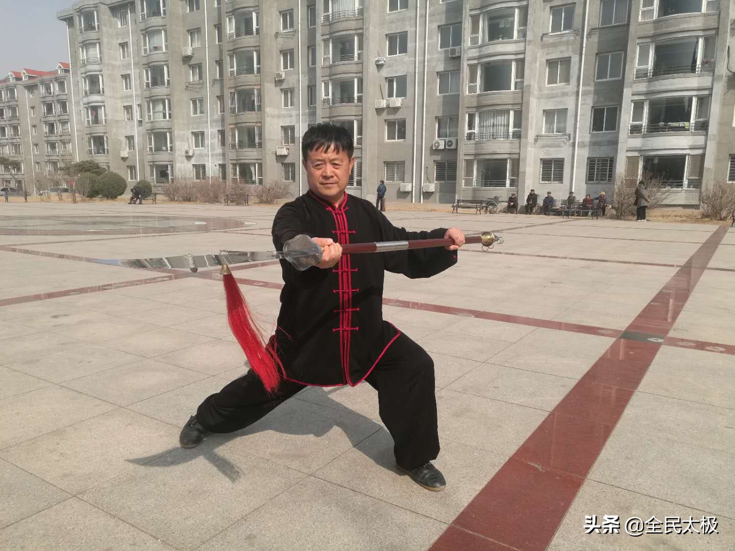 人物故事坚持就是胜利,人物故事身残志坚励志正能量感动