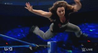 「SD9.4战报」罗曼又遭被暴虐！连蛋妞都被挨打了