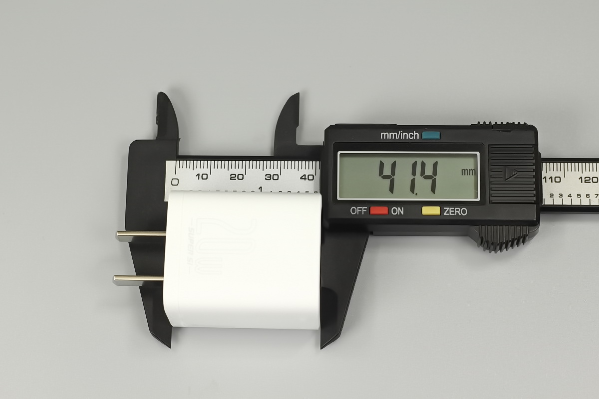 倍思超级硅30w充电头评测,supersipro超级硅快充充电器