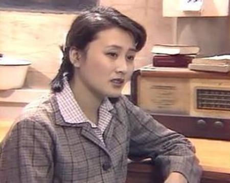 90年我国首部室内剧《渴望》,创造收视率神话的N个理由