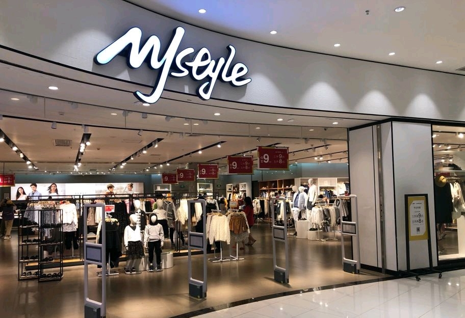 中国堪比优衣库的服装品牌,除了优衣库还有什么好店