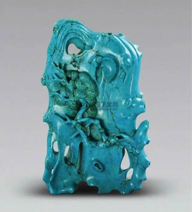 绿松石是一种非常古老的宝石,绿松石的真实历史