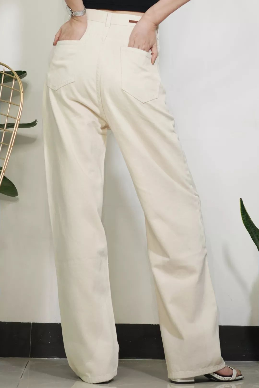 我试了九条白色牛仔裤,这四条太太太好穿了!