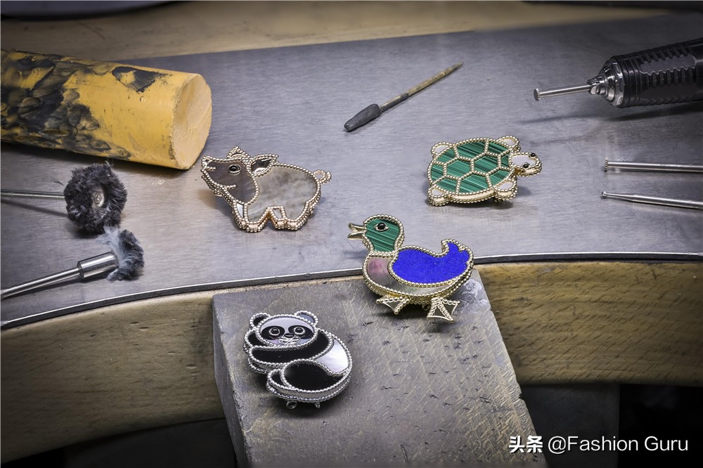 黑白相间梵克雅宝,梵克雅宝vancleefarpels限量版