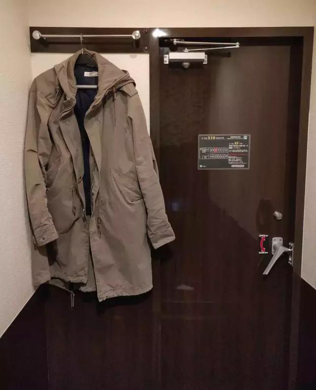 在岛国的网吧过夜是一种怎样的体验？