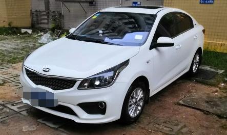 起亚k2新款2022款落地价黑色,库存车起亚k2