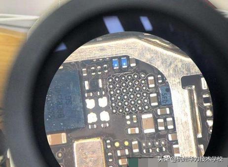 浜屼慨缇庣増iphone,鏉窞鑻规灉鎵嬫満缁翠慨涓撲笟