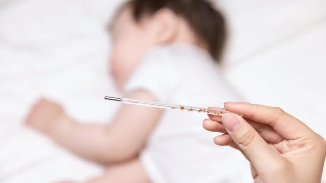 38.5吃美林还是泰诺林,孩子发热超过38.5必须吃布洛芬吗