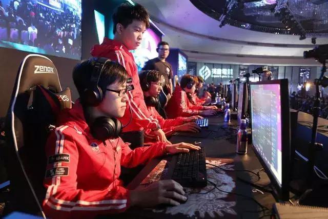 斗鱼优化裁员、网易薄荷关闭直播行业迎来至暗时刻