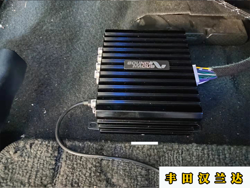 汉兰达无损升级拆车jbl音响,汉兰达加装两个高音喇叭和低音炮