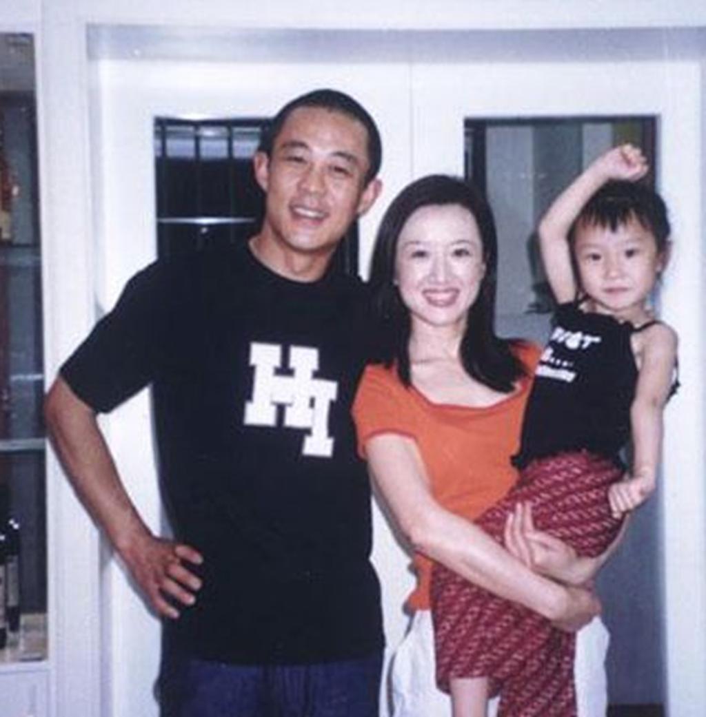 嫁给富豪的7个女星,嫁给72岁富豪的女星