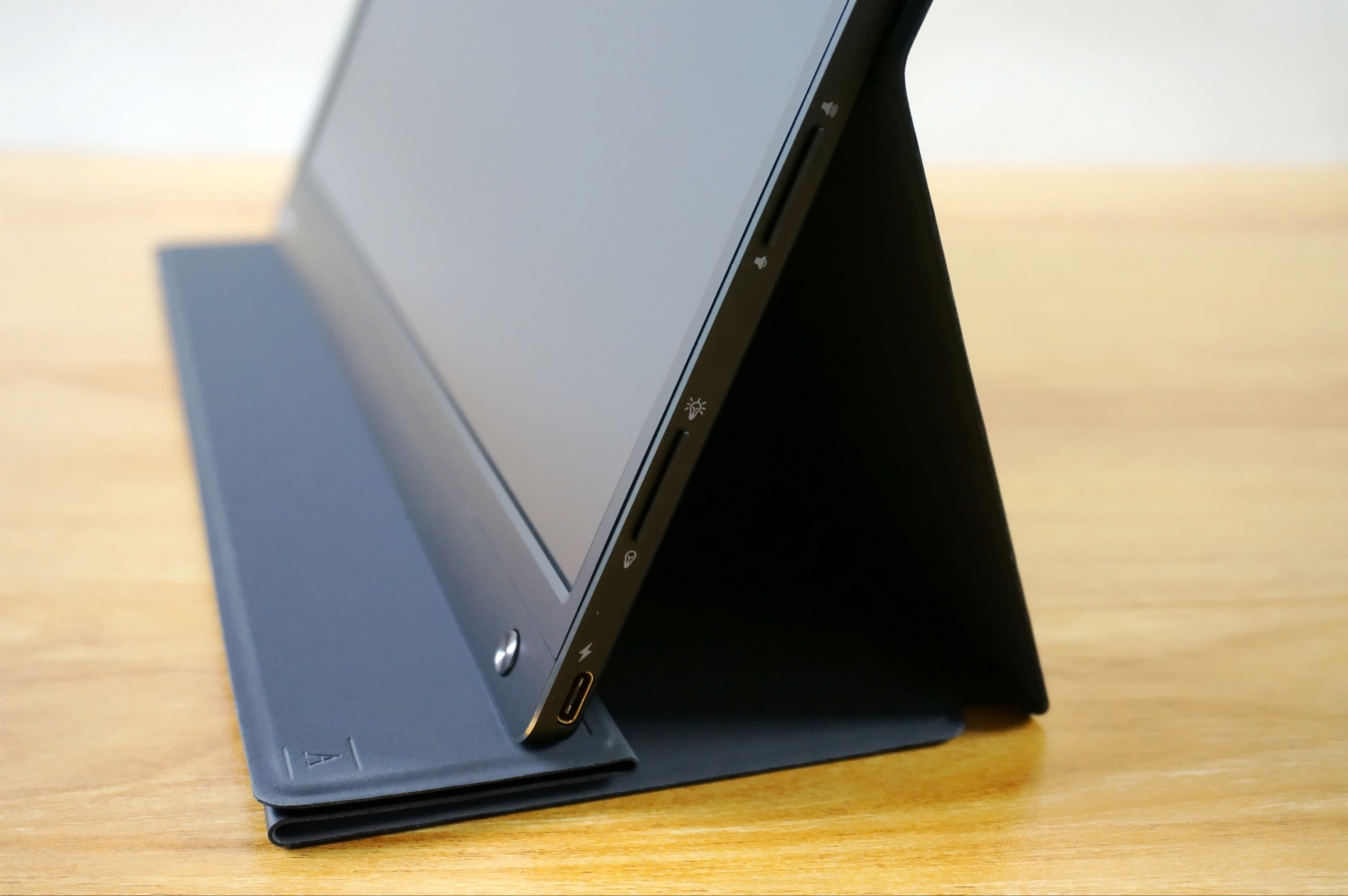 欧米多便携显示器,欧米多显示器