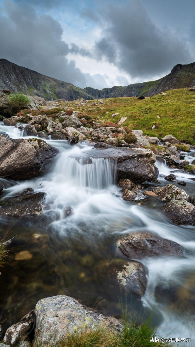 请友对；往日相思今日了