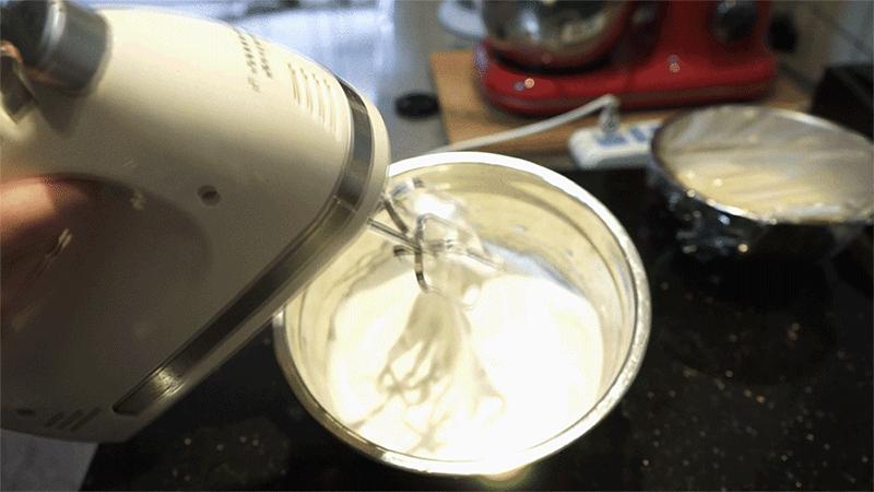 轻乳酪芝士蛋糕不开裂秘方,不回缩不塌陷轻芝士蛋糕