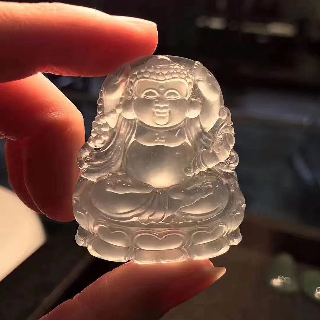 翡翠观音摔断了头还能戴吗,翡翠观音摔坏修复后可以佩戴么