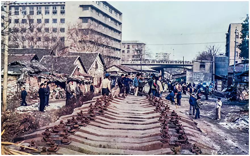 长沙街上到处走走,八一路长沙