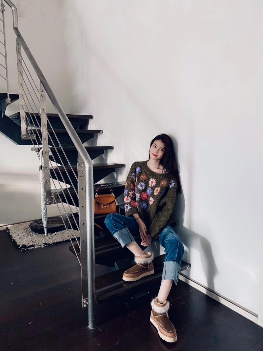 有品位的女人,搭配都会注意这个细节,时尚加倍,穿出杂志大片感