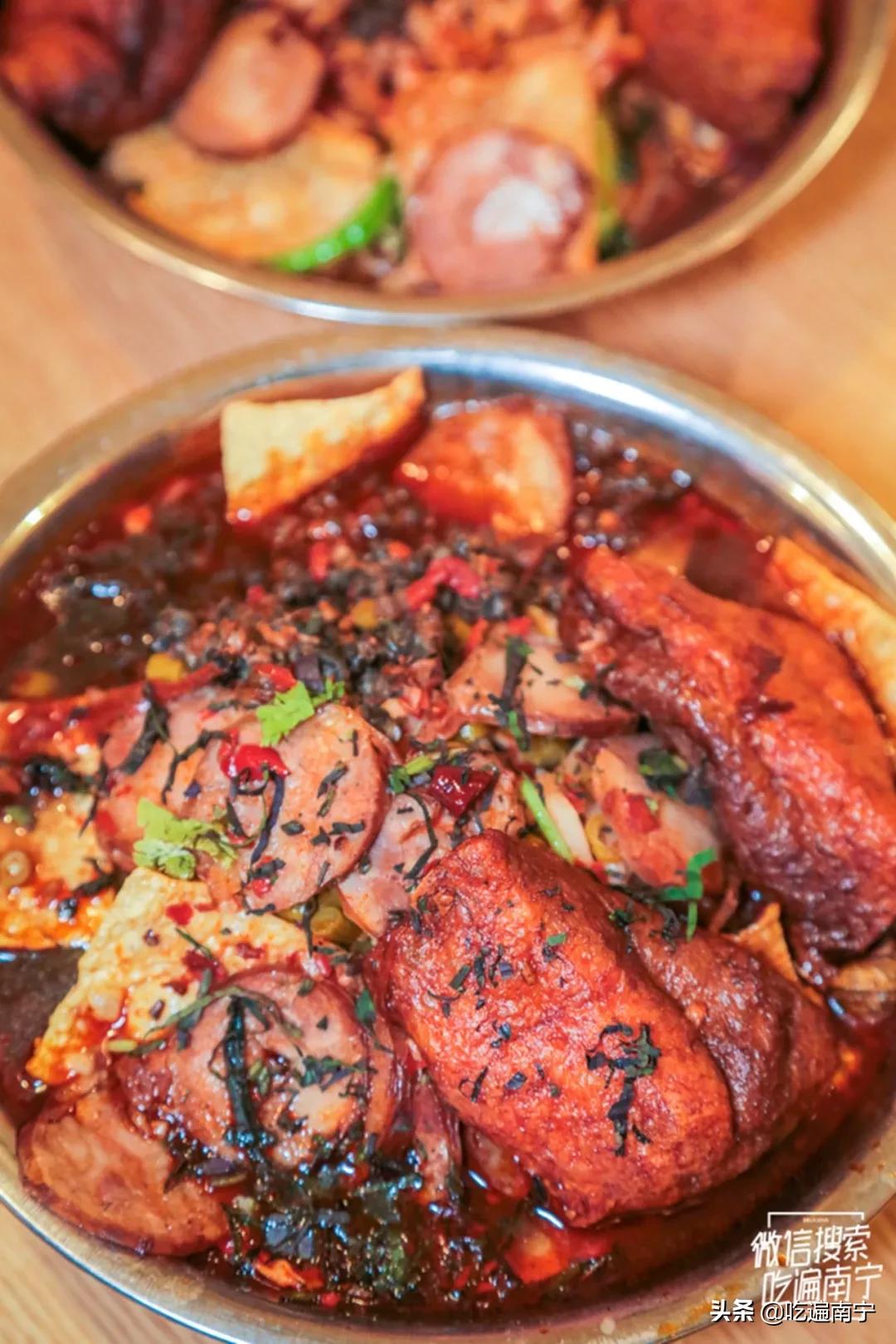 建政路柳州螺蛳粉,半夜两点还开的柳州螺蛳粉