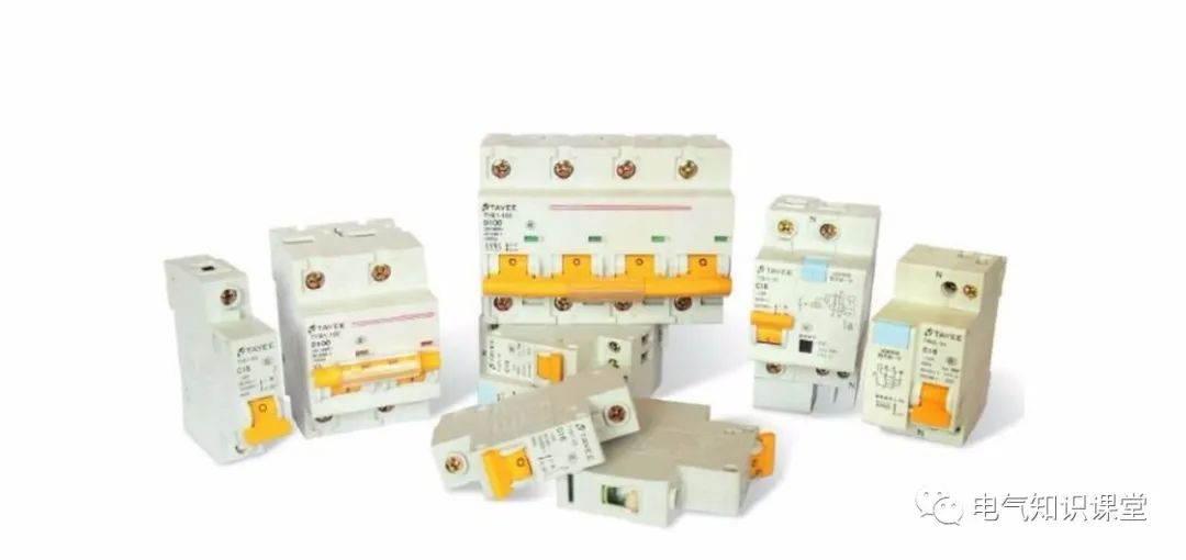断路器c型和d型的区别,断路器c型和d型区别