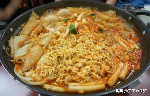 方便面到底是不是垃圾食品呢,你还认为方便面是垃圾食品吗