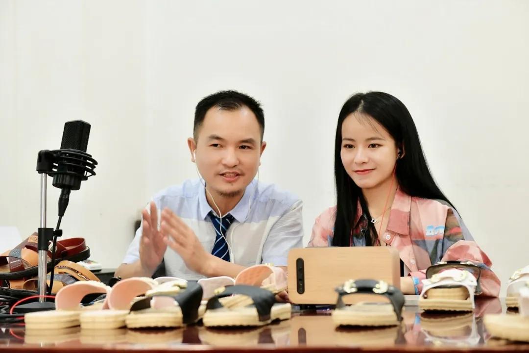 厉害了！江西寻乌籍鞋老板首次直播带货1000件