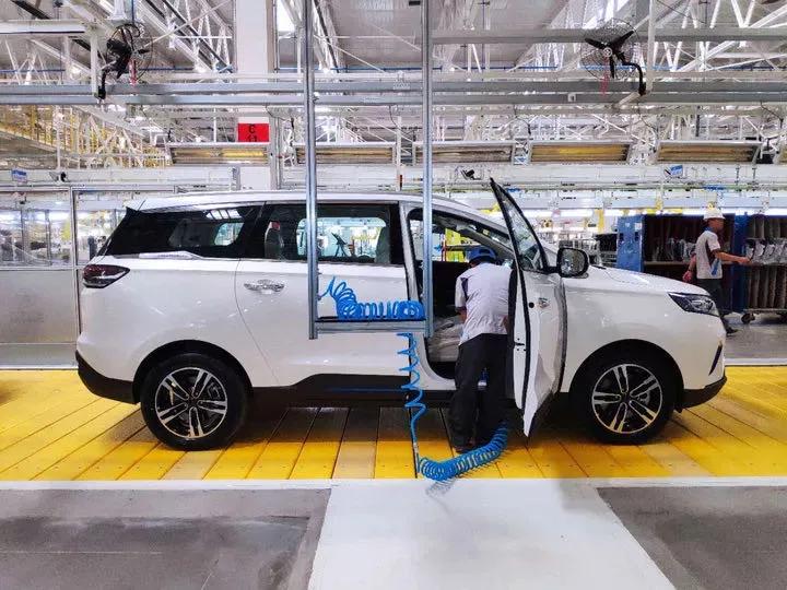 造客车难还是货车难,大运摩托造汽车吗