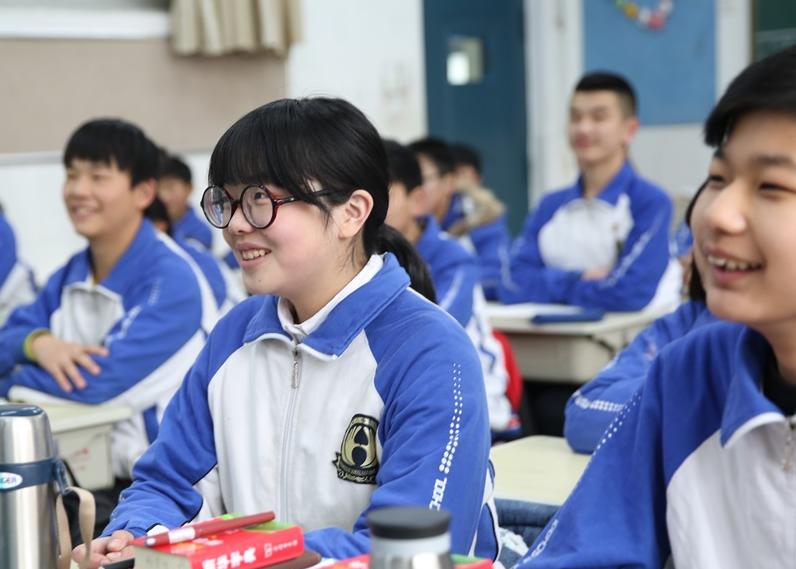 当孩子在学校被霸凌父亲的做法,小学生被同学欺负正确做法