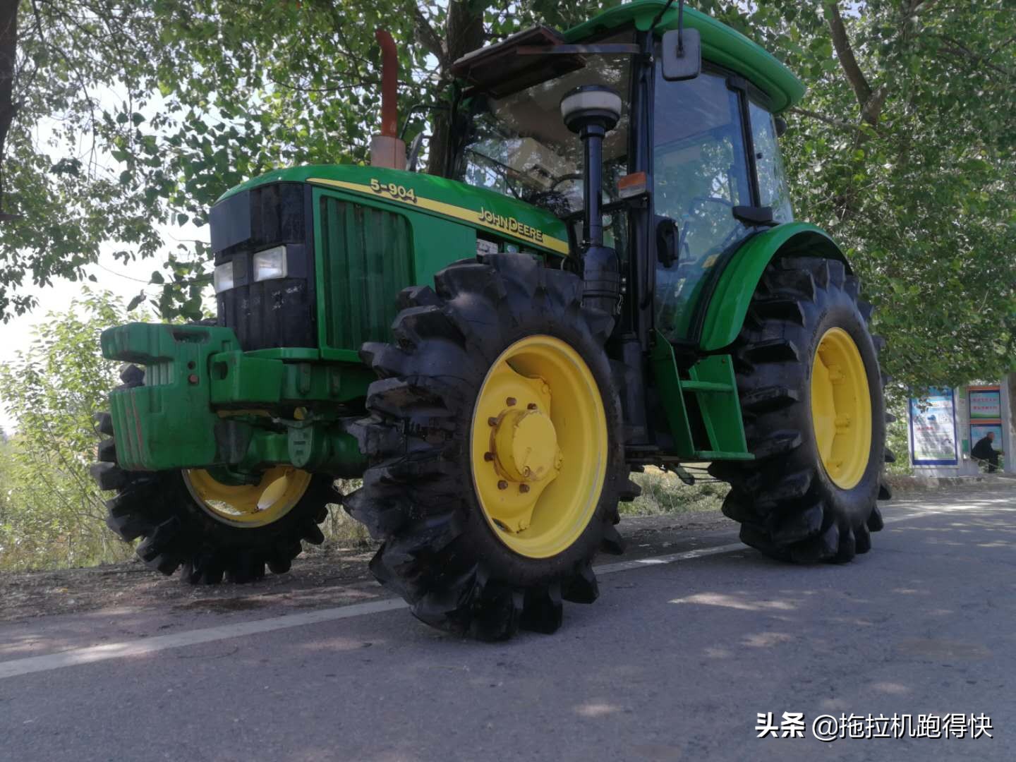 约翰迪尔6e拖拉机最新款,新款约翰迪尔1854拖拉机图片