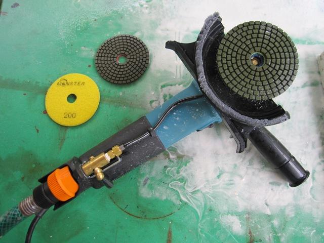 玻璃瓶厨房用什么好,家里玻璃瓶碎了该怎么处理