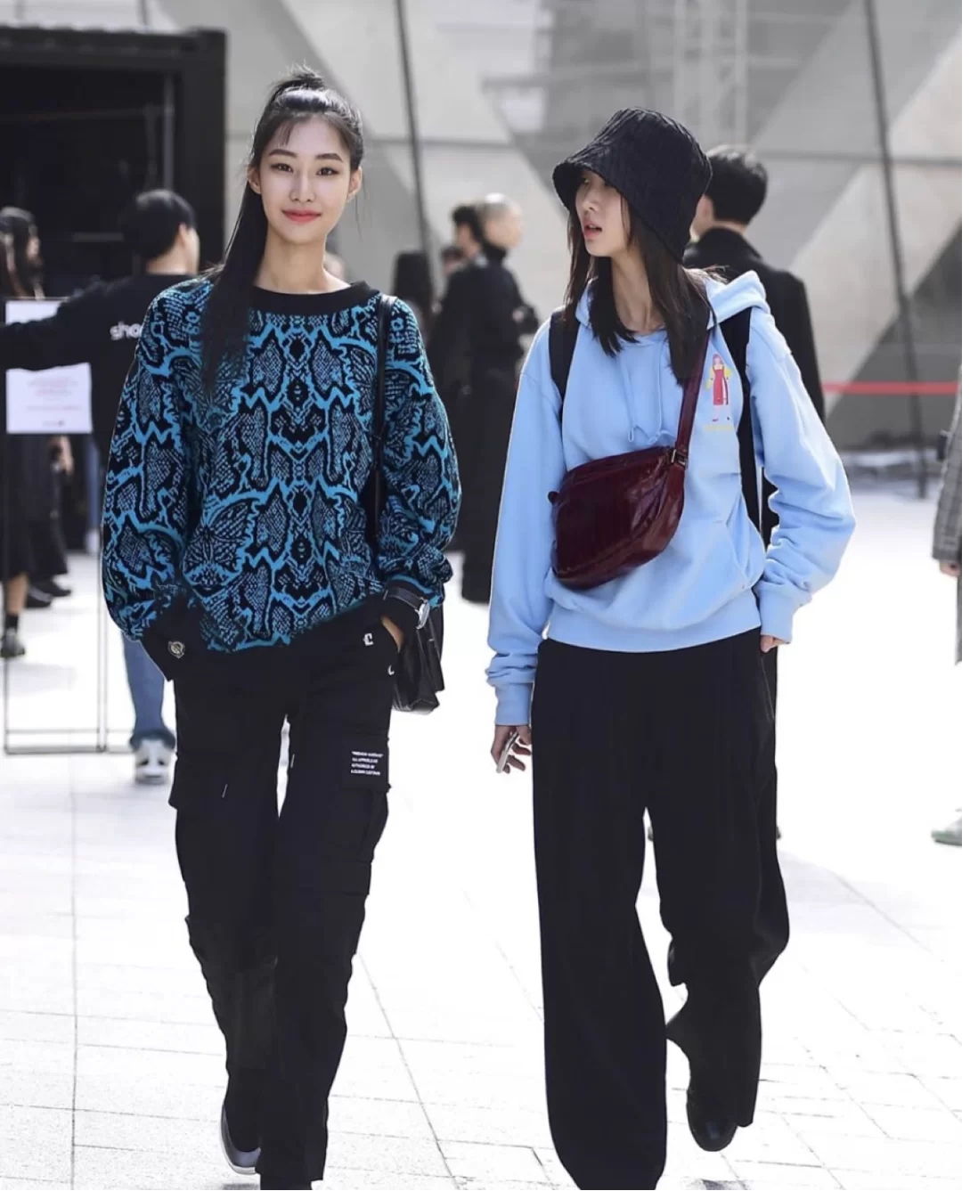 韩国小姐姐的时尚日常穿搭白色系,跟着韩国小姐姐学穿搭清新又时尚