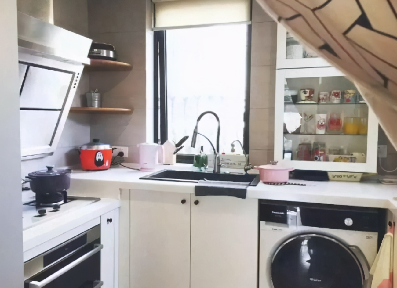 改造上海一家三口27平老房,小夫妻改造上海老房子装修40多万