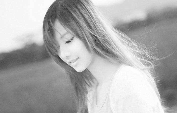 ps复杂背景发丝相近颜色抠图方法,ps通道抠人物发丝