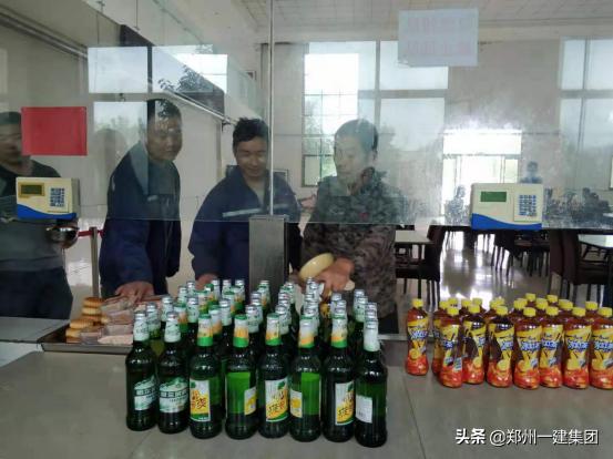 中秋节致敬坚守岗位的他们,中秋节依然坚守岗位的我们