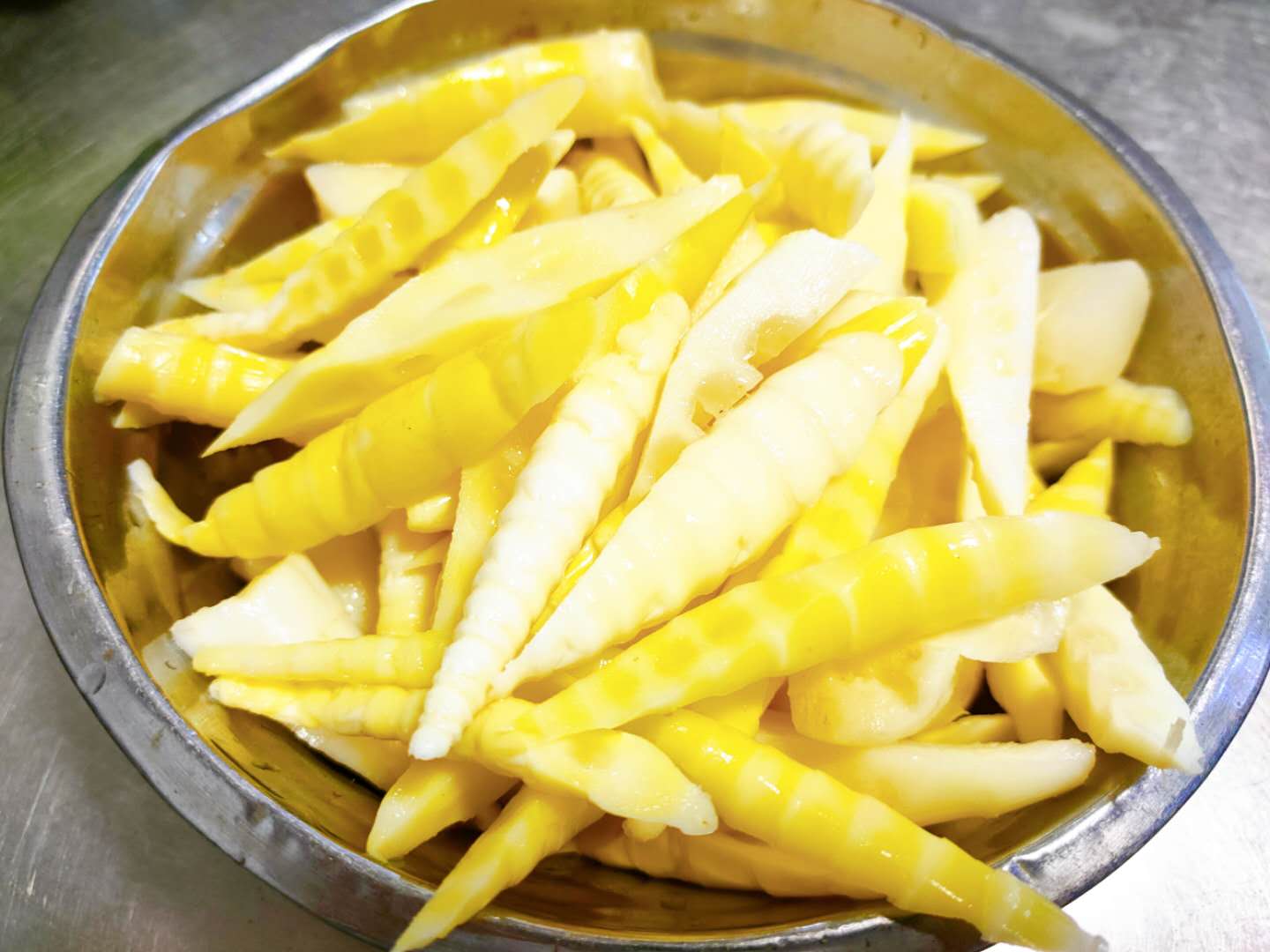 箭笋怎么做好吃?刚哥教你,简单易学、浓郁鲜香、好吃又下饭