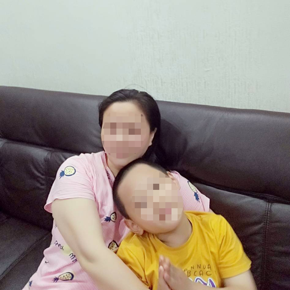 单身妈妈捡回弃婴,单身母亲捡弃婴后续