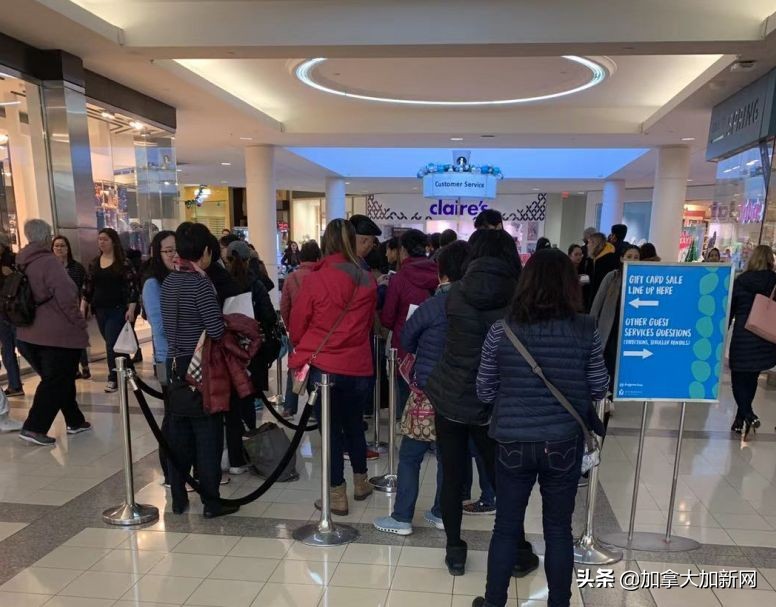 黑五狂抢开始！机场outlet堵爆温哥华华人凌晨排队全买疯了