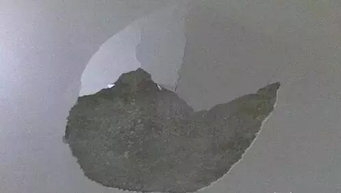 墙面掉皮凯诺森,墙面掉皮怎么处理最好具体操作