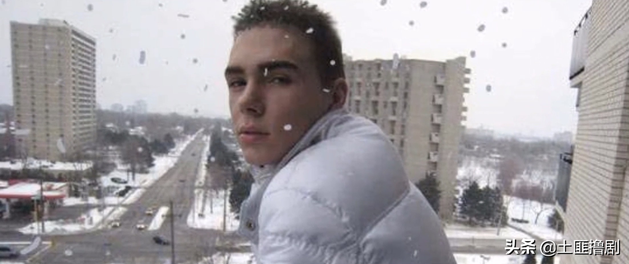 有的剧,别让家里的喵星人看,这部的尺度两脚兽看也要有思想准备