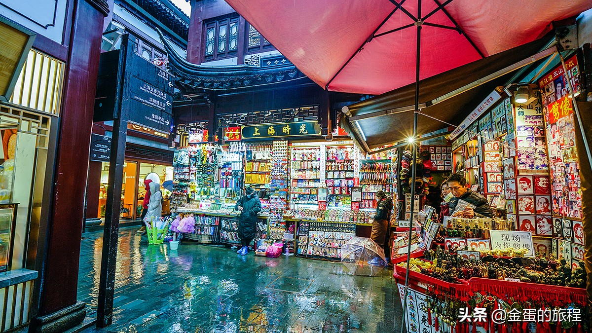 直击今年上海城隍庙豫园灯会,免费的豫园灯会在硬撑,并不建议去