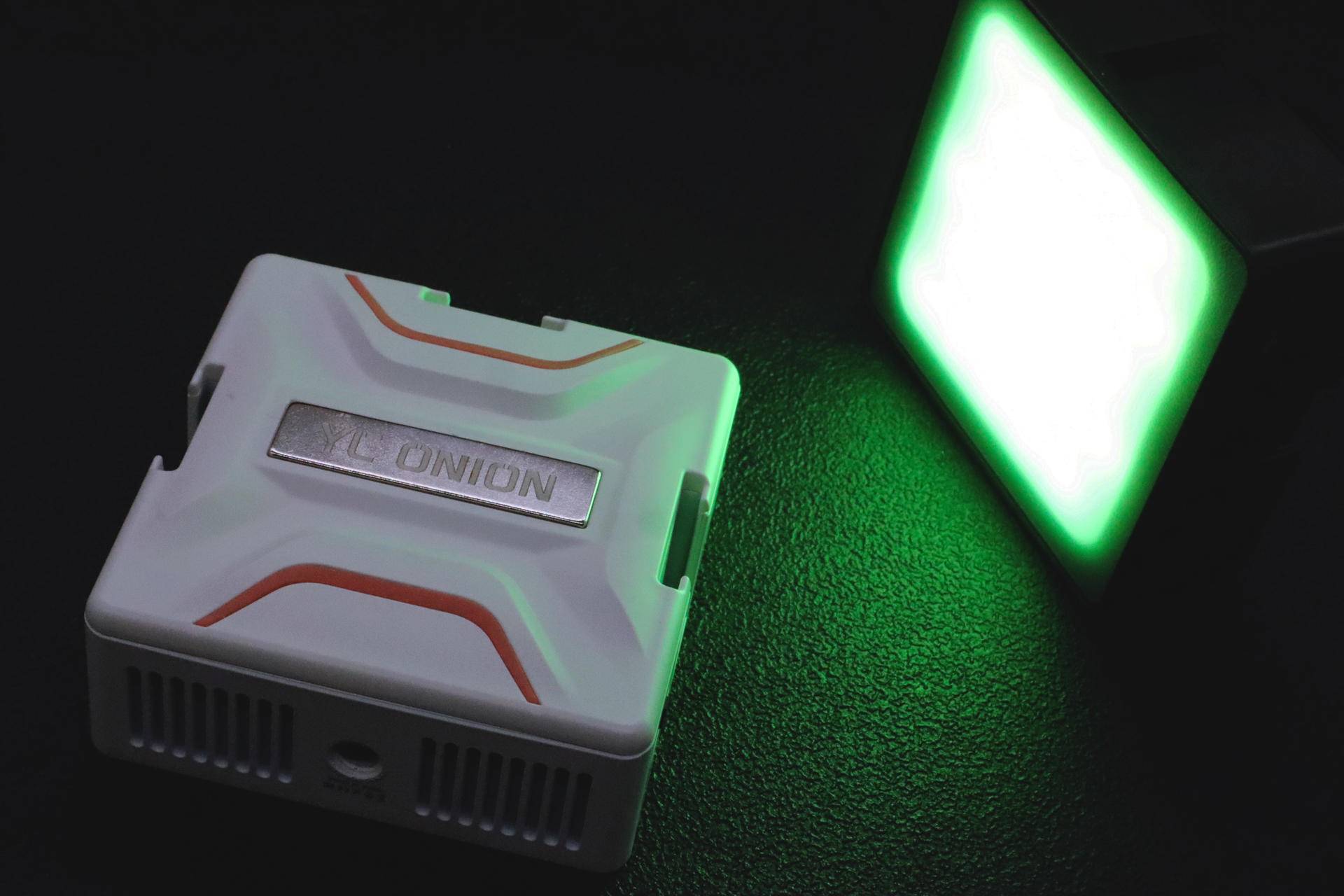 想做你的掌上明灯，洋葱工厂布朗尼摄影灯上手体验