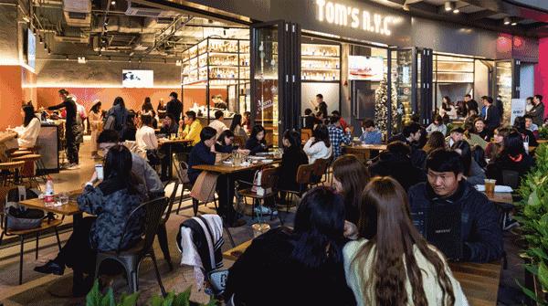 网红品牌+IP赋能,看广州西城都荟焕新突破的“进化公式”!