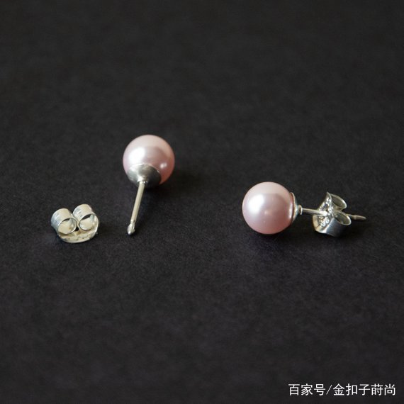 时尚之不可思议，有一种假珍珠抢走了真珍珠的半壁江山