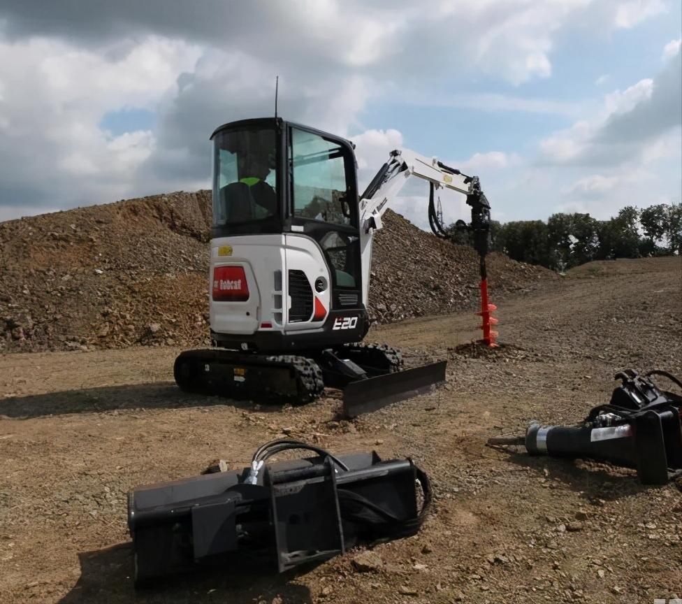 山猫e20挖掘机表演视频,山猫e20挖掘机怎么操作