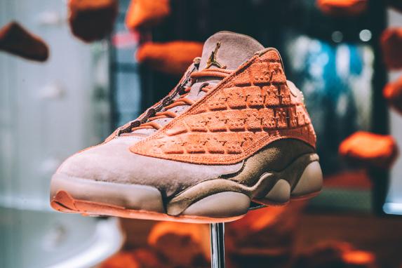 耐克球鞋真假辨别方法,鉴别球鞋真假视频