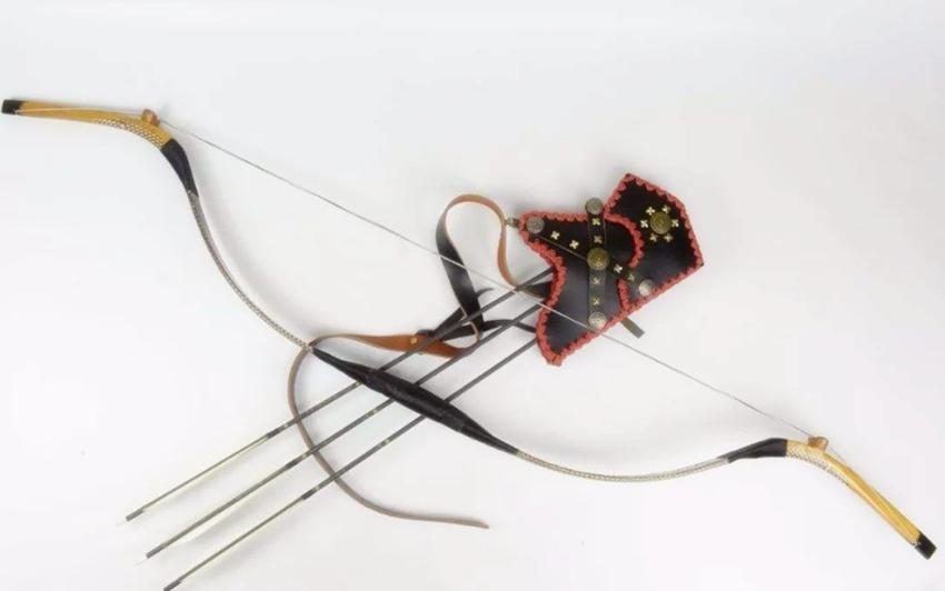 明明弩的威力比弓箭大，为什么古代战场弓箭却占大多数呢？