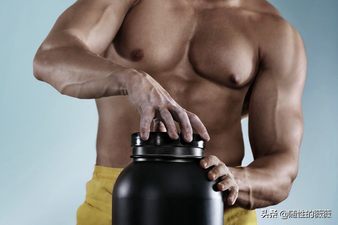 健身新手开始要吃鸡蛋粉吗,减脂吃蛋白粉还是鸡蛋