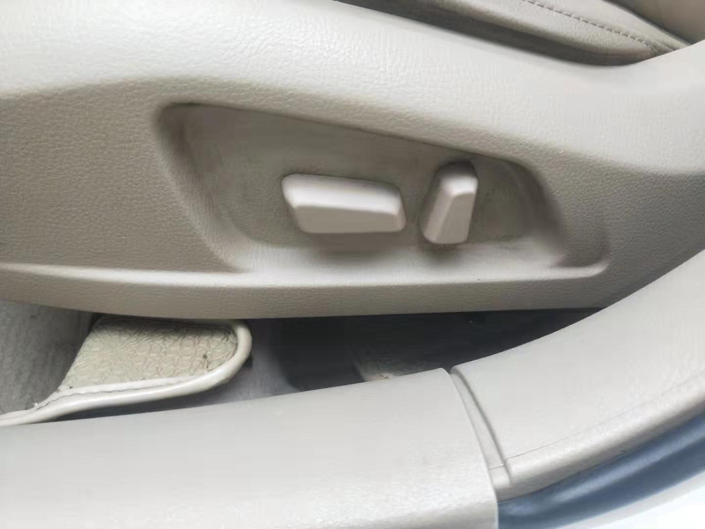 独立悬挂，电动座椅，质量可靠，带商业险，胖哥这算是捡漏了吗？