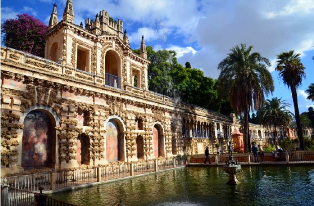 西班牙新年度旅游攻略,西班牙旅游注意事项和禁忌